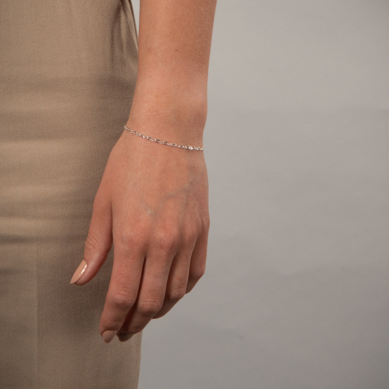 DETAIL208521